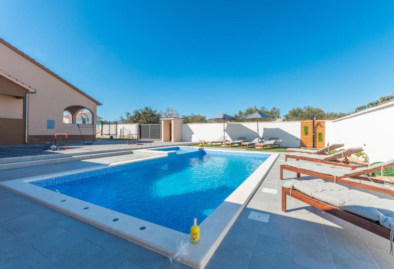 Villa Lucija Biograd Na Moru Exterior photo